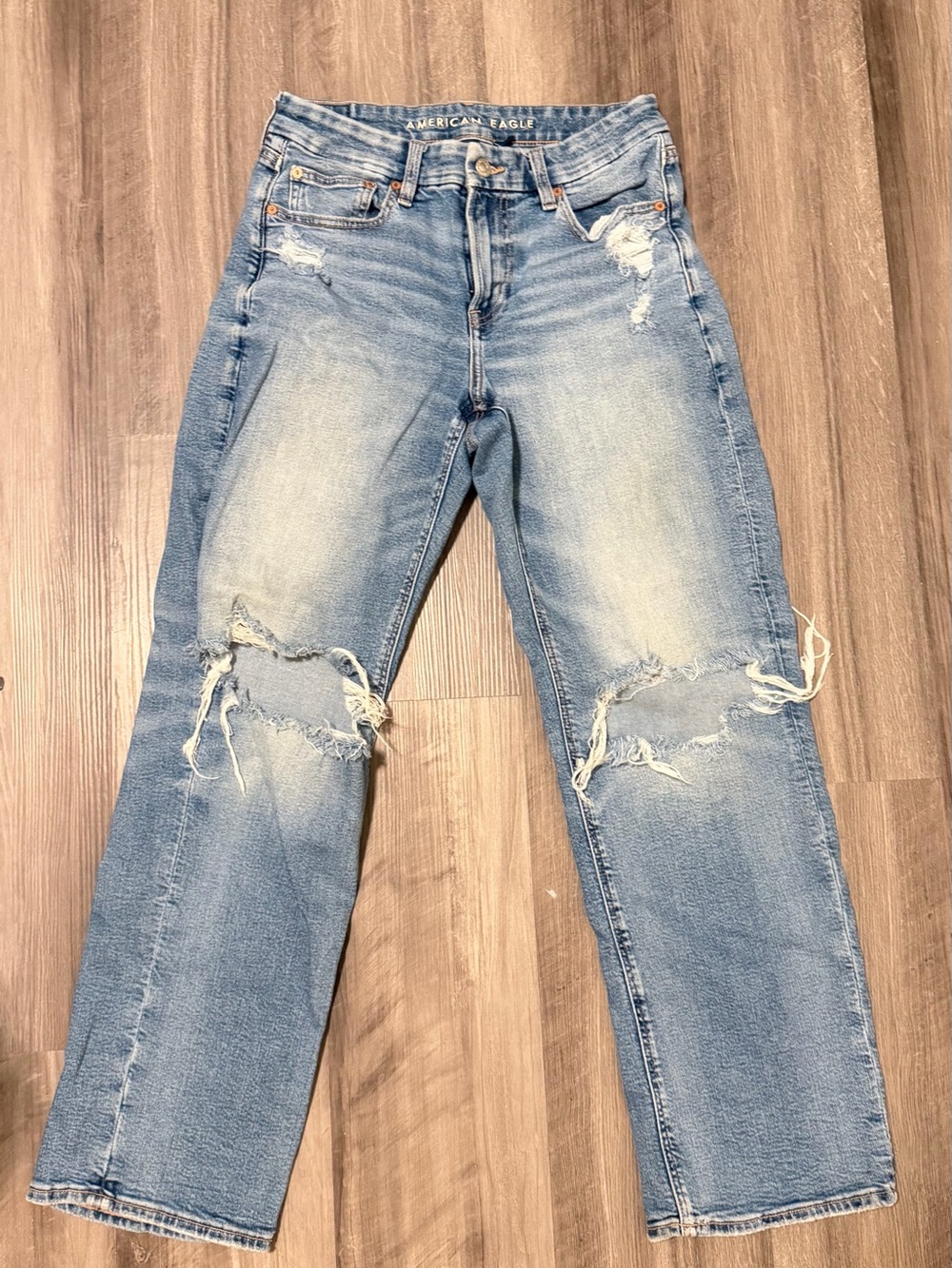 American Eagle Outfitters Light Blue Ripped Boyfriend Jeans